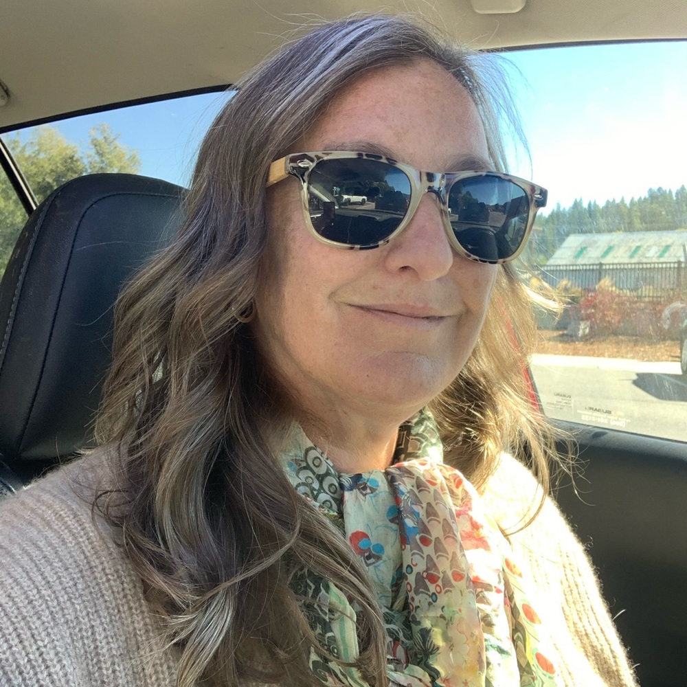 Meet your Posher, Lisa